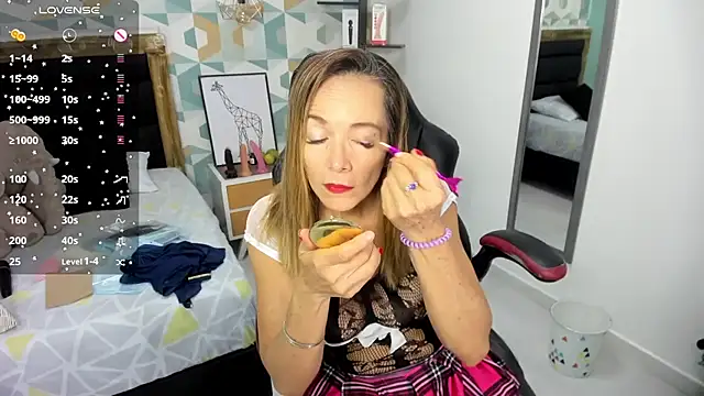 CATIAJONES online show from January 13, 6:46 pm