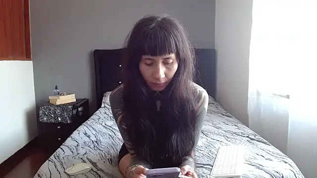 Snapshot of Emilia_1995 chatting on July 14, 2:12 pm Emilia 1995 online show from July 14, 2:12 pm