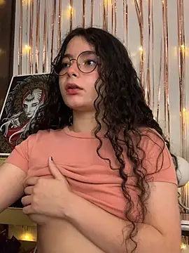 Snapshot of Antoniart_ chatting on January 12, 2:45 am Antoniart online show from January 12, 2:45 am