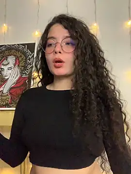 Snapshot of Antoniart_ chatting on February 2, 3:10 am Antoniart online show from February 2, 3:10 am