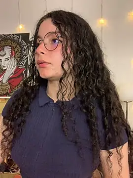 Snapshot of Antoniart_ chatting on February 28, 12:43 am Antoniart online show from February 28, 12:43 am