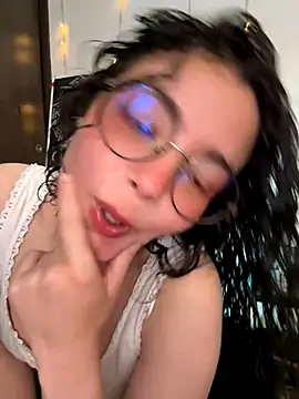 Snapshot of Antoniart_ chatting on September 24, 2:04 am Antoniart online show from September 24, 2:04 am