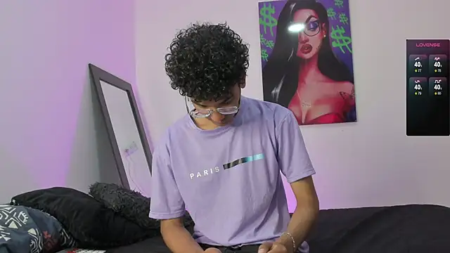 harrytwink18 online show from January 28, 1:27 pm