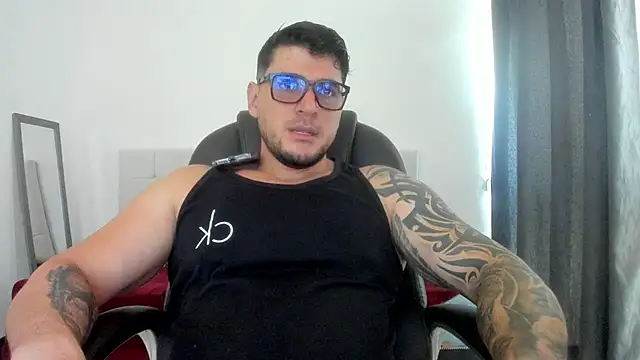 Snapshot of Teilor_Creed chatting on October 27, 7:29 pm Teilor Creed online show from October 27, 7:29 pm