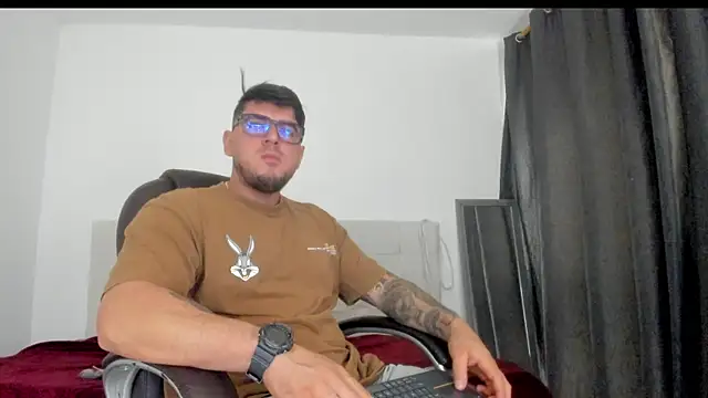 Snapshot of Teilor_Creed chatting on November 15, 6:04 pm Teilor Creed online show from November 15, 6:04 pm