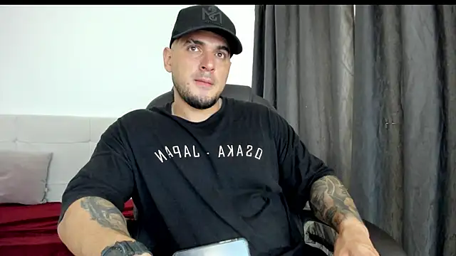 Snapshot of Teilor_Creed chatting on November 21, 7:01 pm Teilor Creed online show from November 21, 7:01 pm