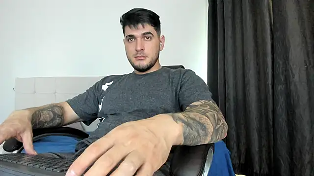 Snapshot of Teilor_Creed chatting on December 16, 6:57 pm Teilor Creed online show from December 16, 6:57 pm