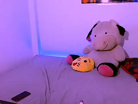 ladypussy69 online show from December 18, 2:39 am