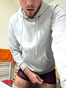 Snapshot of incr18 chatting on January 16, 12:09 pm incr18 online show from January 16, 12:09 pm