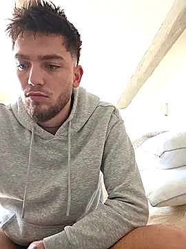 Snapshot of incr18 chatting on February 18, 12:12 pm incr18 online show from February 18, 12:12 pm