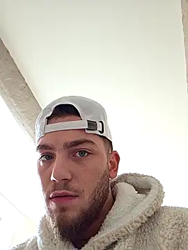 Snapshot of incr18 chatting on February 27, 11:21 am incr18 online show from February 27, 11:21 am