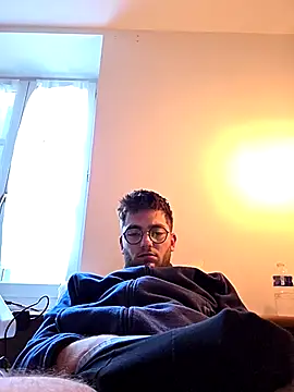 Snapshot of incr18 chatting on March 23, 6:39 am incr18 online show from March 23, 6:39 am