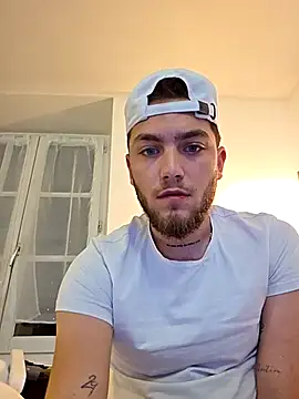 Snapshot of incr18 chatting on March 24, 8:14 pm incr18 online show from March 24, 8:14 pm