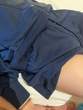 NANAchan R online show from February 12, 3:38 pm