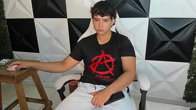 Dani cumboy online show from December 20, 1:29 pm