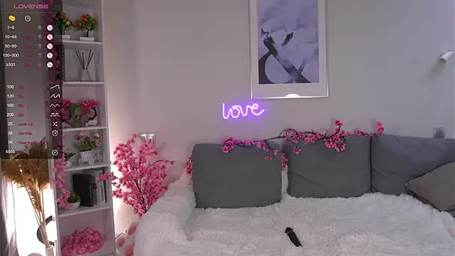 SallyReidj online show from December 19, 3:41 pm