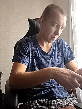 Snapshot of MityaXLoves chatting on November 23, 8:25 am MityaXLoves online show from November 23, 8:25 am