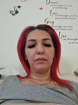 Snapshot of Evadesirex46 chatting on December 6, 3:44 pm Evadesirex46 online show from December 6, 3:44 pm