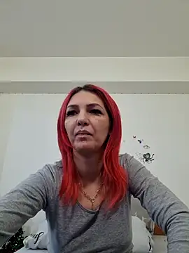 Snapshot of Evadesirex46 chatting on December 13, 5:32 pm Evadesirex46 online show from December 13, 5:32 pm