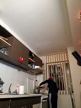 Snapshot of Evadesirex46 chatting on December 21, 4:46 pm Evadesirex46 online show from December 21, 4:46 pm