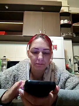 Snapshot of Evadesirex46 chatting on February 10, 12:50 pm Evadesirex46 online show from February 10, 12:50 pm