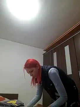 Snapshot of Evadesirex46 chatting on March 21, 7:11 am Evadesirex46 online show from March 21, 7:11 am