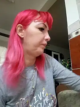 Snapshot of Evadesirex46 chatting on October 7, 5:48 am Evadesirex46 online show from October 7, 5:48 am