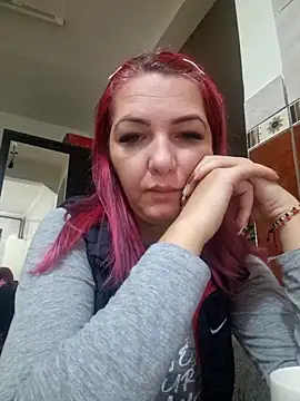 Snapshot of Evadesirex46 chatting on November 11, 7:19 am Evadesirex46 online show from November 11, 7:19 am