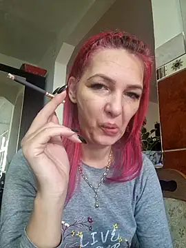 Snapshot of Evadesirex46 chatting on December 1, 8:08 am Evadesirex46 online show from December 1, 8:08 am