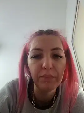 Snapshot of Evadesirex46 chatting on December 19, 7:48 am Evadesirex46 online show from December 19, 7:48 am