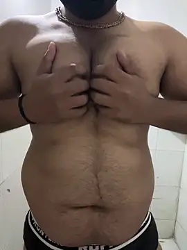 Snapshot of dick69lil chatting on April 14, 3:12 am dick69lil online show from April 14, 3:12 am