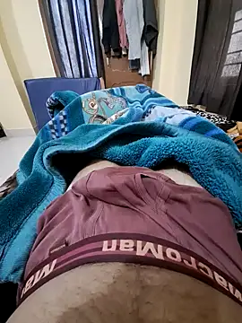 villagb12 online show from December 28, 9:20 am