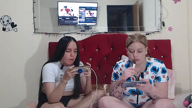Snapshot of Lola_barbara chatting on January 9, 3:58 am Lola barbara online show from January 9, 3:58 am