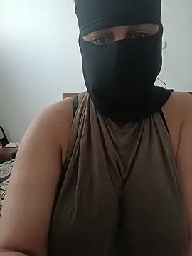 Snapshot of Saakoora chatting on June 3, 10:51 am Saakoora online show from June 3, 10:51 am