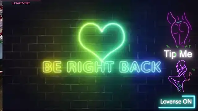 Snapshot of MrAndMrsCrook chatting on January 9, 2:53 pm MrAndMrsCrook online show from January 9, 2:53 pm