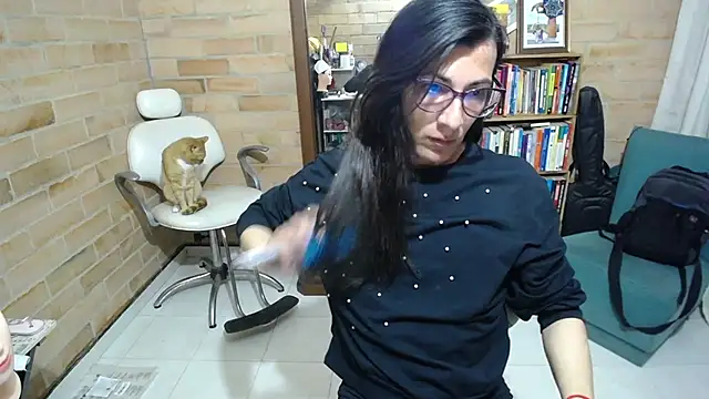 Snapshot of VioletaGomezCo chatting on September 15, 2:33 am VioletaGomezCo online show from September 15, 2:33 am