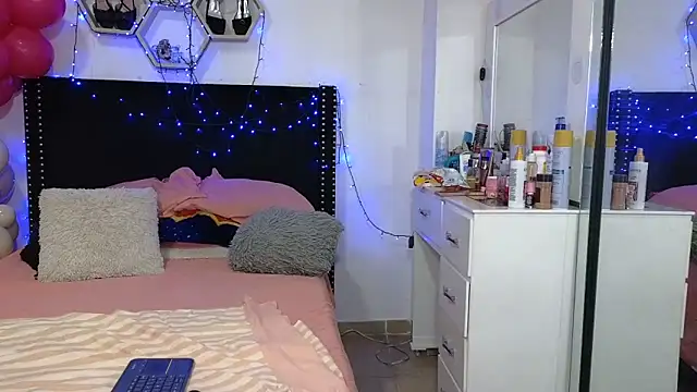 charlotte 077 online show from February 23, 3:26 am