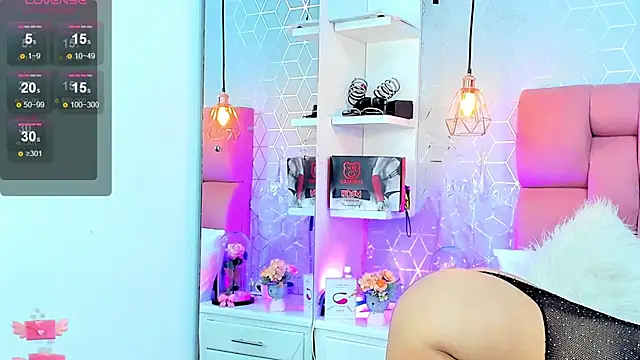 Zoebraham online show from February 7, 10:41 pm