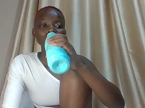 sweet love00 online show from July 30, 4:22 am