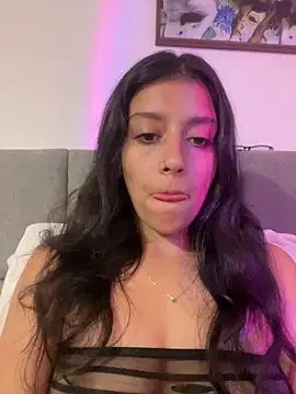 BrittanyDiaz online show from March 6, 9:55 pm