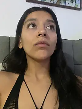 BrittanyDiaz online show from July 27, 7:10 pm