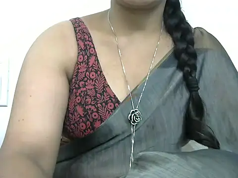 Snapshot of rashmika_reddy chatting on October 16, 5:41 am rashmika reddy online show from October 16, 5:41 am