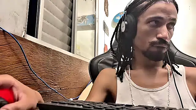 hotcamboy420 online show from February 7, 4:27 am