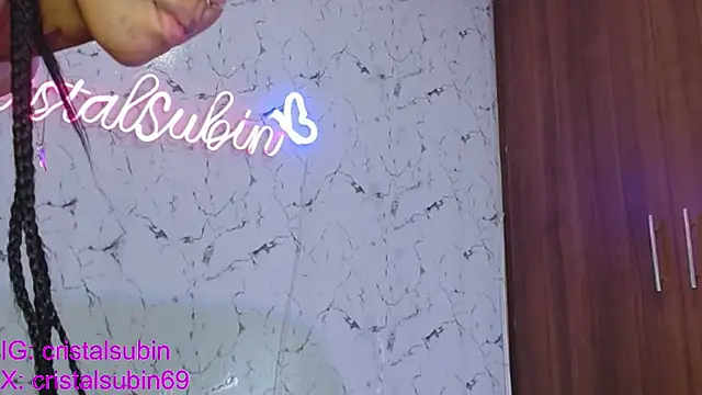 Snapshot of cristal_subin69 chatting on February 26, 8:33 pm cristal subin69 online show from February 26, 8:33 pm
