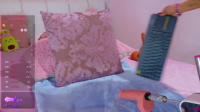 Snapshot of cristal_subin69 chatting on October 22, 2:06 pm cristal subin69 online show from October 22, 2:06 pm