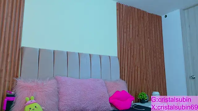 Snapshot of cristal_subin69 chatting on November 2, 1:24 pm cristal subin69 online show from November 2, 1:24 pm