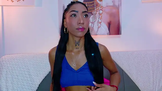 Snapshot of cristal_subin69 chatting on June 24, 12:04 pm cristal subin69 online show from June 24, 12:04 pm