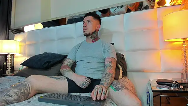 Adam tatto online show from September 30, 1:43 am