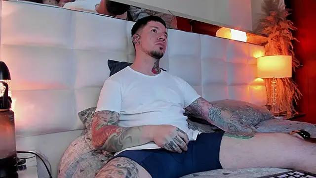 Adam tatto online show from November 19, 2:22 am