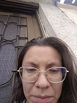 karlamorris  online show from December 22, 1:30 pm